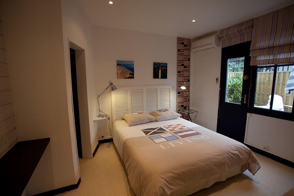 Le Comptoir Des Sables Bed & Breakfast Biscarrosse-Plage Room photo